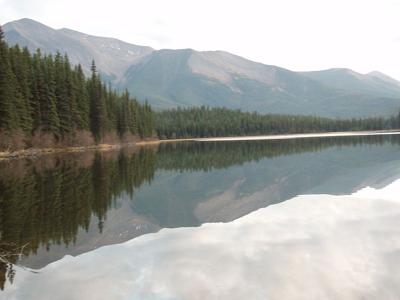 File:Canada lake.jpg