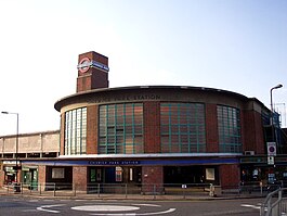 Chiswick Park station.jpg