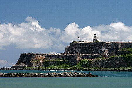 Фортеця Сан-Феліпе-дель-Морро (1533-1540, інженер Д. де Арройо, 1591-1600, інженер Б. Антонельї, закінчена у 1783 році)