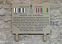 Меморіальна дошка на честь Антибільшовицького блоку народів в Західному Йоркширі, Англія