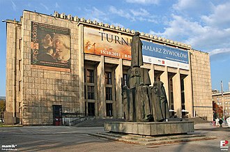 Kraków, Gmach Główny Muzeum Narodowego - fotopolska.eu (256935).jpg