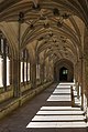 The cloisters van Lacock Abbey, binnenzicht