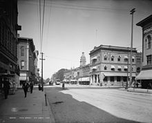 Main Street in Ann Arbor c. 1908 Main Street Ann Arbor LOC det.4a22755.jpg