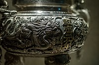 Rồng trên lư bạc thời Nguyễn