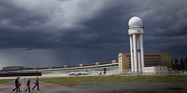 5th place and regional winner Berlin: Honigdachs (new user) with Flughafen Berlin-Tempelhof