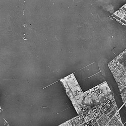 1948年4月7日撮影の福岡市那の津地区の航空写真