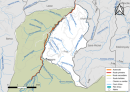 Carte en couleur présentant les réseau hydrographique de la commune