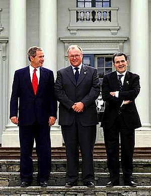 Göran Persson (in the middle) with George W. B...