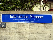 Julia Gauss (1901–1985) Pädagogin, Historikerin, Strassenschild, Basel