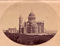 La Basilique Notre-Dame-d'Afrique à Bologhine en construction, vers 1860. Tirage sur papier albuminé d'après un négatif sur verre.