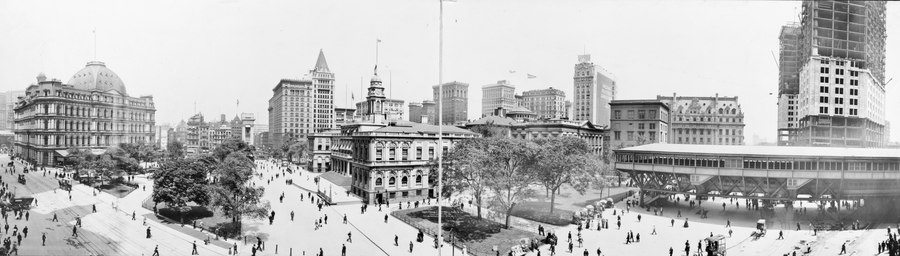 City Hall and Park Row (1911); the Brooklyn Bridge Park Row terminal can be seen at the right Park Row and City Hall Park LCCN2007662372.tif