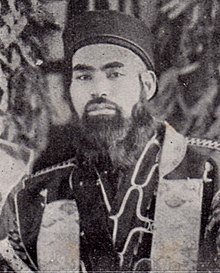 A high-status Ainu man Yamamoto Tasuke.jpg