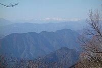 竜爪山からの聖岳と赤石岳