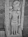 Pannello inferiore, Dvarapala divinità custode o devoto.