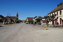 Skyline of Les Aynans