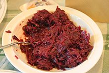 Red cabbage as a side dish with roast meat