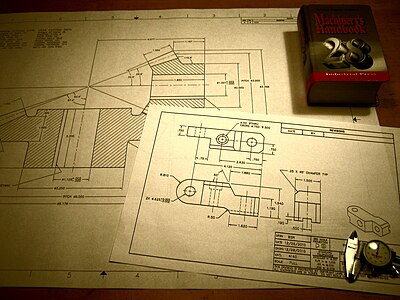 製品名などの情報の枠は、右下の位置。画像は、影になっていて見えづらいですが、ご容赦ください。