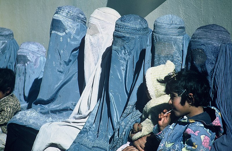 File:Group of Women Wearing Burkas.jpg