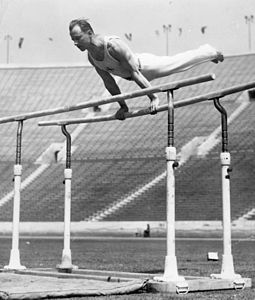 Heikki Savolainen 1932 Olympics.jpg