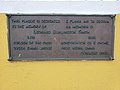 Plaque historique pour la construction du pont Reine Emma