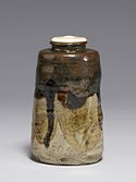 Seto stoneware tea caddy with wood-ash and iron glazes, Edo period, early 19th century