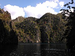 Kayangan Lake in Coron Island, reportedly the cleanest freshwater lake in the Philippines