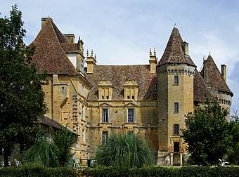 Le château de Lanquais (Dordogne, France). (définition réelle 3 547 × 2 632)