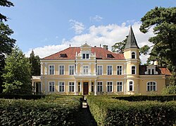 Palace in Gosławice