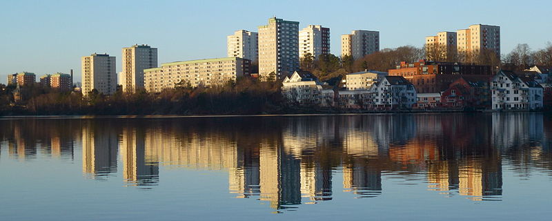 Bostadsområdena Ekudden och Järla sjö i december 2013.