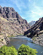 Der Snake River am Hells Canyon Reservoir Dam