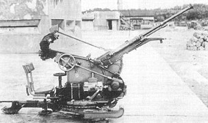 20-mm-Maschinenkanone Typ 2 in Feuerstellung
