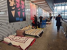 Refugees at Warsaw Central railway station Warsaw Central Station during Ukrainian refugee crisis 10.jpg