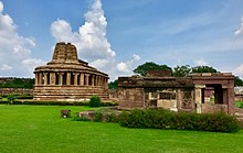 Внешний вид храма Дурга 8-го века, индуистские храмы и памятники Айхоле 3.jpg