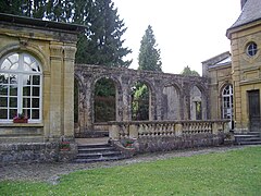 Vestiges de l'ancien cloître (1716).