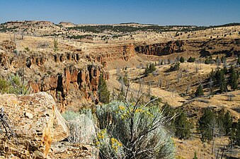 Rock formations near Ashwood