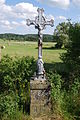 Kříž před vesnicí