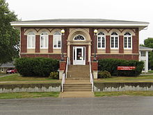 CarnegiePublicLibraryHuntsvilleMissouri.jpg