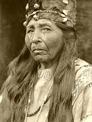 Klamath woman, 1924