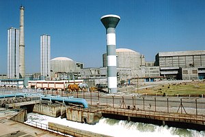 Взгляды на купол блока III и проектную площадку Тарапурского атомного энергопроекта (ТАПП) недалеко от Мумбаи.