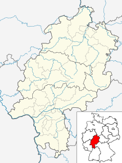 Mapa konturowa Hesji, blisko centrum na lewo znajduje się punkt z opisem „Gießen”