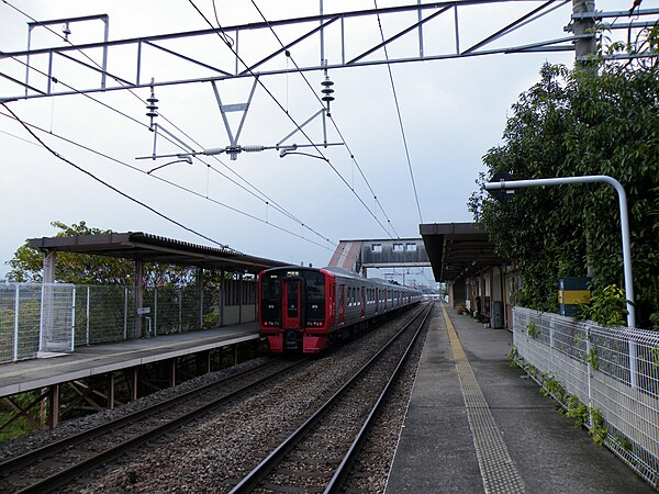 600px-JRKyushu_Tofurominami_Station_2.jpg