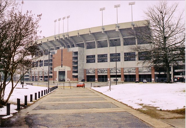 FileJordan Hare snowjpg