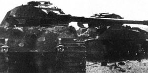 «Тигр II» 503-го тяжёлого танкового батальона, протараненный английским «Шерманом», 18 июля 1944