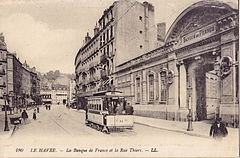 LE HAVRE - La Banque de France et la Rue Thiers