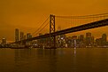 Von Rauch verdunkelter Himmel in San Francisco