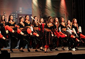 Palestinian girls dancing Dabke