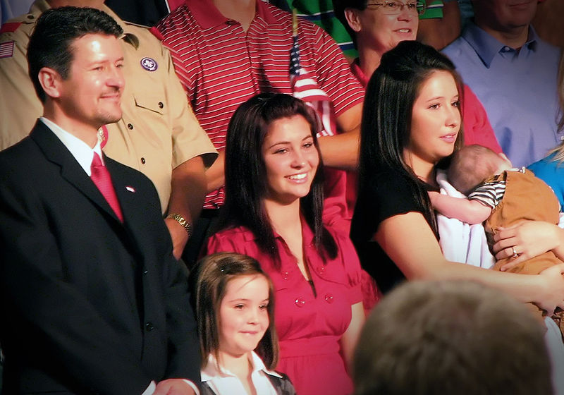 File:Palin family retouched.jpg