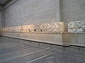 Фриз, врятований з напівзруйнованого Парфенона, експозиція Британського музею, фото 2007 року