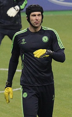 Čech warming up with Chelsea