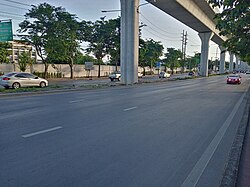 Phahonyothin rd (Highway 1) in the area of Khlong Thanon (mid-2020)